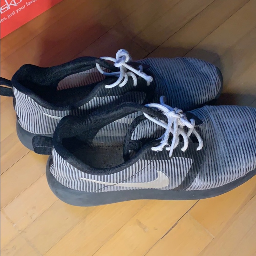 Nike shoes size 5.5